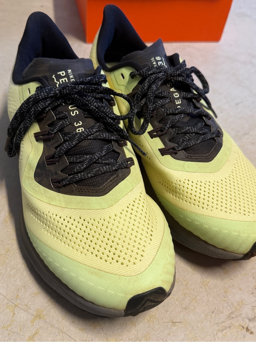 Nike Men’s Pegasus 36 Running Shoes - Light Green/Black